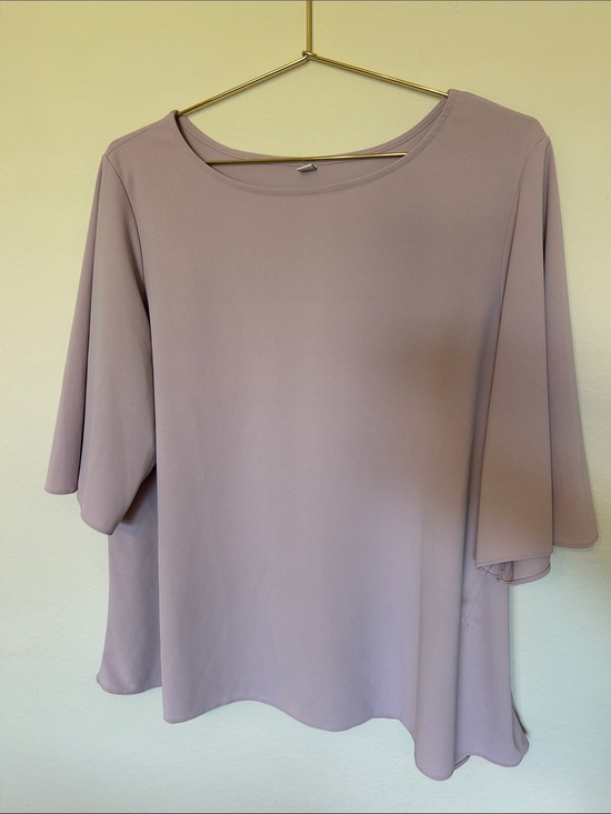 Uniqlo Tops - Elegant Lavender Women’s Blouse - Soft Scoop Neck